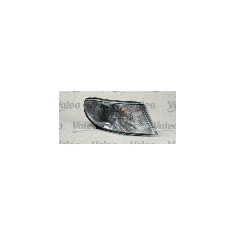 FANALE A/DX SAAB 900 07/93 
